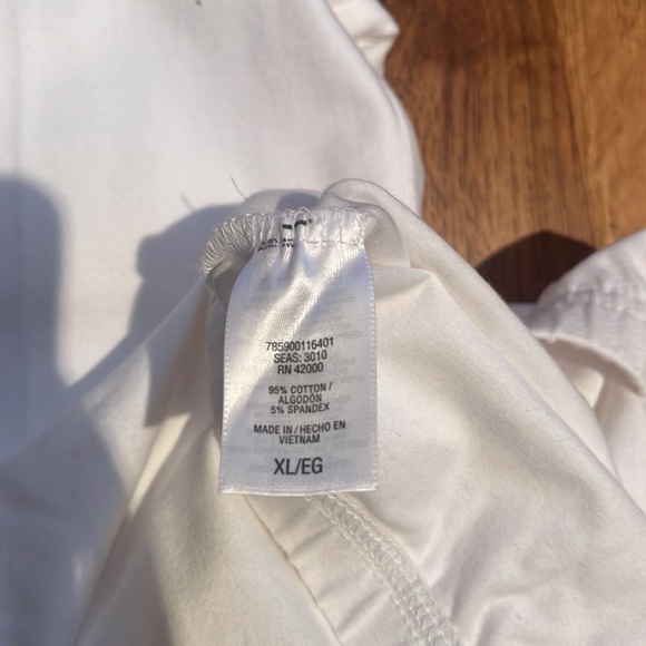 Basic Editions Woman’s White Capri Leggings Size XL - Picture 6 of 6